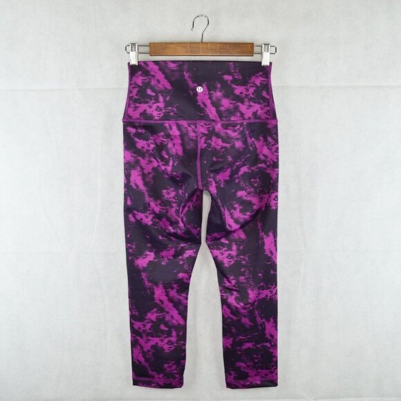 lululemon Wunder Under Crop II (Roll Down) Size 6 in Breezie Regal Plum & Black - Picture 2 of 3